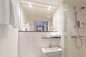 Première Classe La Rochelle Centre - photo 20