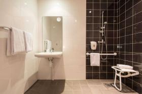 Première Classe La Rochelle Centre - photo 23